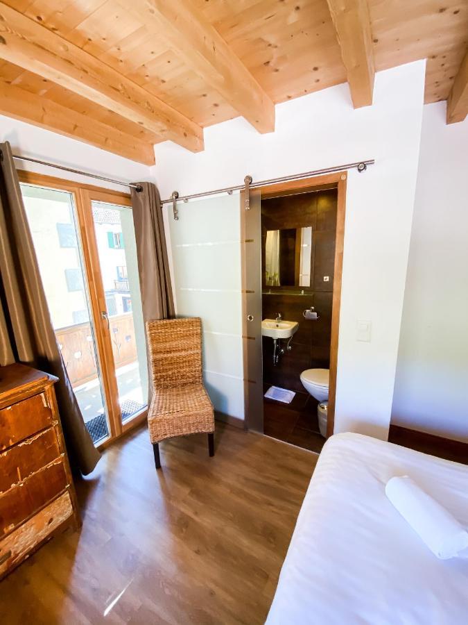 La Baraka Hostel Bagnes Luaran gambar